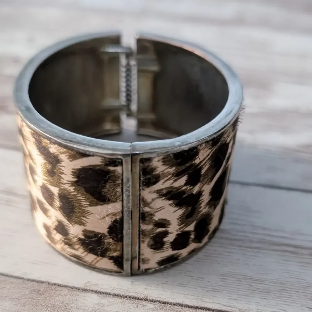 Vintage Chunky Hinged Bracelet Animal Print - Fair Condition